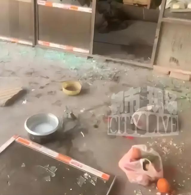 狗咬人反杀案反转？凶器上只有死者DNA，律师透露，凶手另有他人