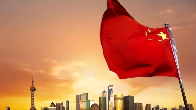 握着话筒不放手，特朗普独骂1小时，无一人幸免，中国被特别关照