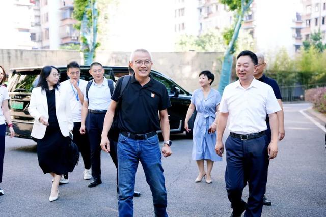 重磅开讲！著名科学家李劲松做客重庆一中，解码“从克隆到半克隆”的生命奥秘