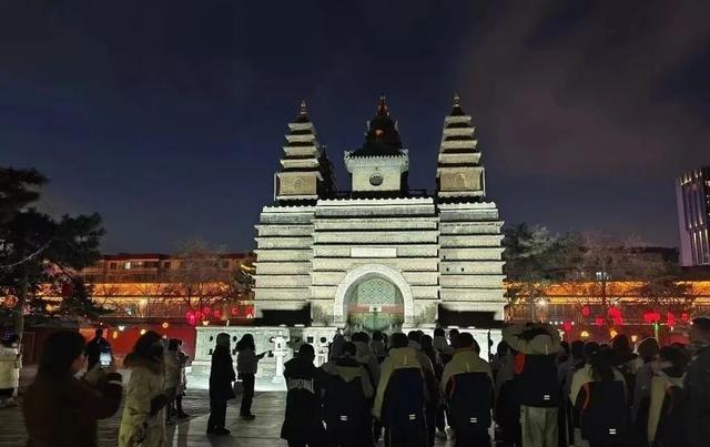 12月31日延时关闭！在呼和浩特，一起“穿越”迎新！