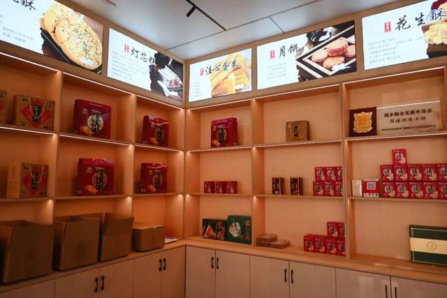 “赣鄱清凉”！解锁鹰潭方特+周塘小镇宝藏路线