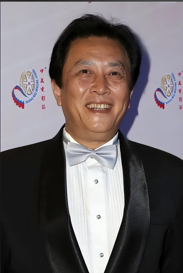 善恶终有报！73岁唐国强疯狂捞金？天价医疗账单压垮老戏骨！