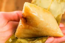 煮粽子冷水还是开水下锅，煮多久？牢记“3要3不要”，软糯不夹生图片