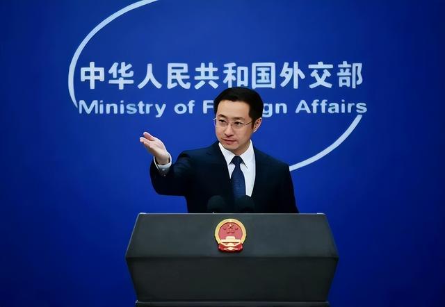 中国已陷入“C形”包围圈，一旦中美开战，周围全是敌人没有朋友
