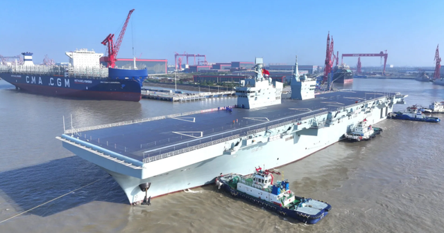 076型两栖攻击舰到底能不能搭载歼-35？答案已经清楚了