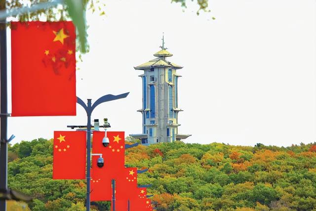 长春秋色：一幅流动的油画