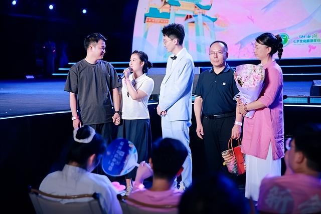 2025新余仙女湖七夕文化旅游节启幕仪式暨“为爱心动—七夕浪漫夜水上情歌会”圆满落幕