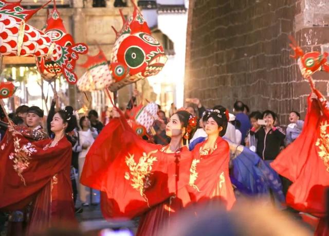 接棒八月！九月徽州古城鱼灯巡游日程发布