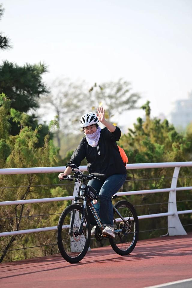 今天，骑遇日照，出发！他们共赴最美秋日！