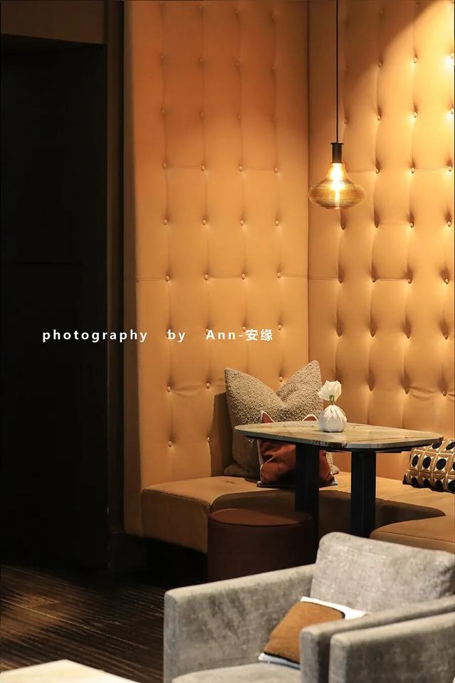 在这个欧洲炼金师都梦想发财的“黄金之城”，能否发现翻身指南？