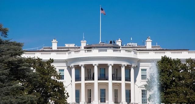 不到48小时，美国对华连开两枪，特朗普下令，要把中企一锅端