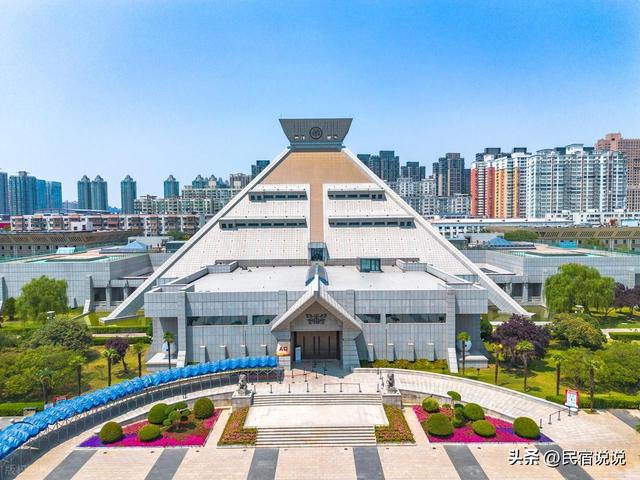 郑州用600株银杏带你迎接“醉”美的秋天