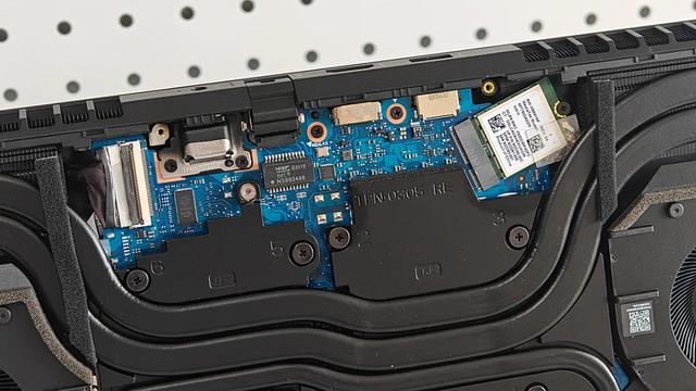 R9 8945HX同阶无敌 暗影精灵11锐龙版评测 更强大的RTX5060游戏本