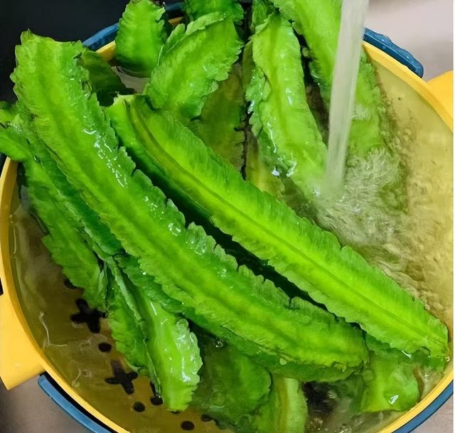 白露过后，要使劲吃这菜！一润燥、二清热、三亮眼睛，鲜嫩别错过
