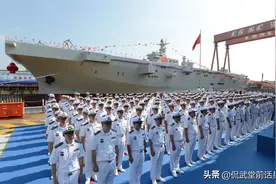 深度揭秘！076型两栖攻击舰 vs 美国级、西北风级，全方位对比！图片