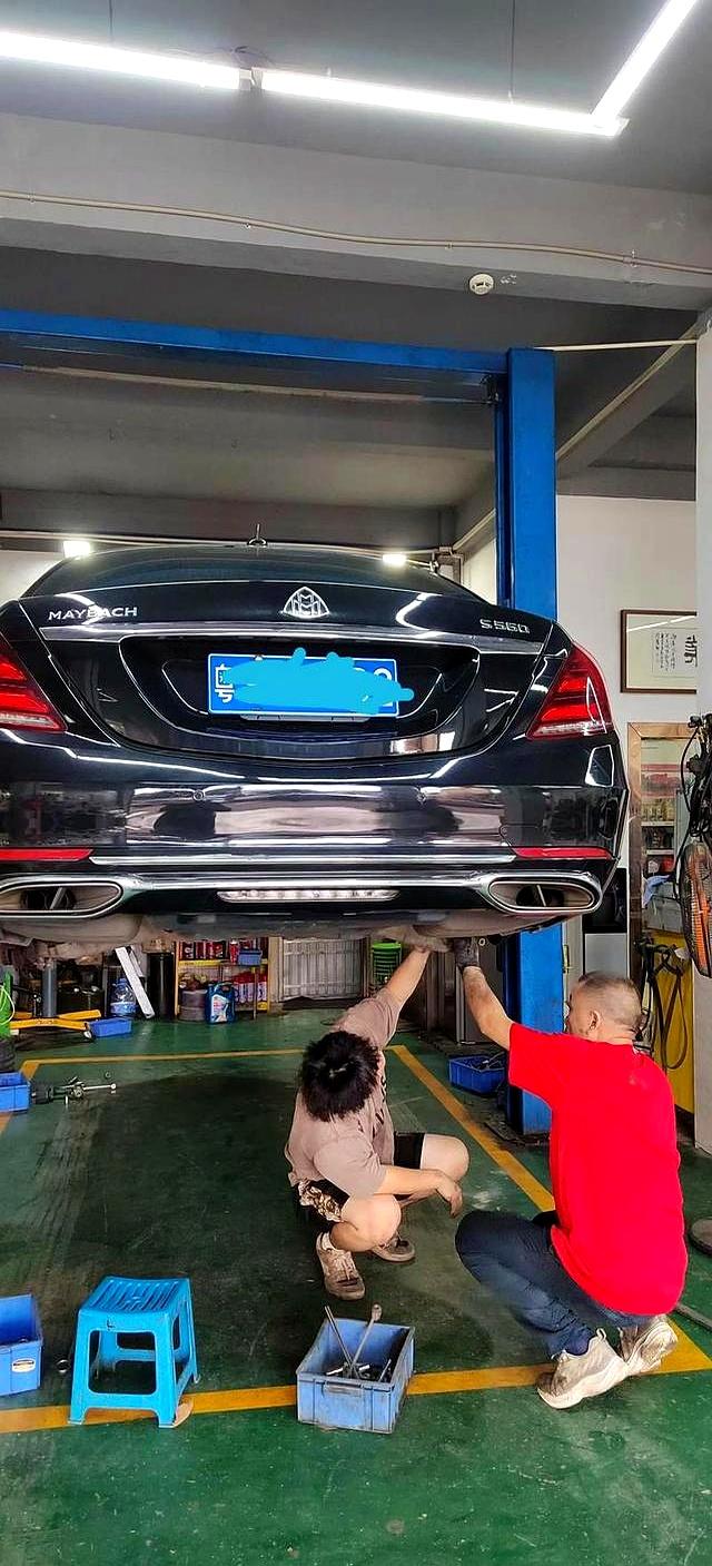 25岁辽宁小伙贷款100万，花170万买迈巴赫跑婚车，每月还贷19000