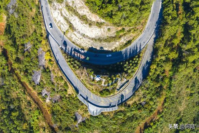 大理郊外的G214国道有个观景台,是只适合骑友去打卡的好去处