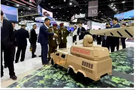 2天掉77架！空军输完了，印海军忍不住正式参战？美国表态不介入图片