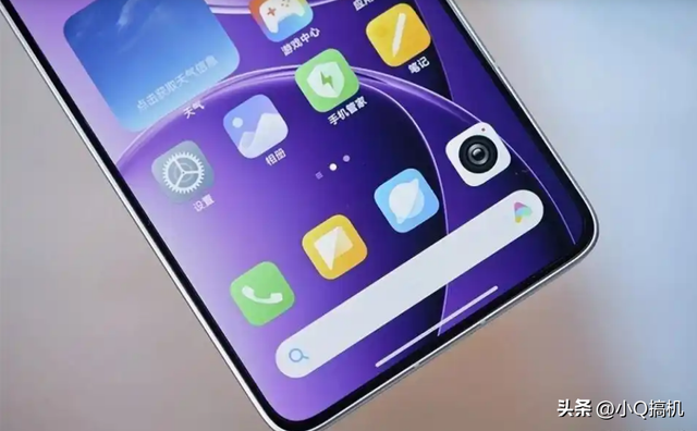 红米开启清仓模式，2K屏+骁龙8+无线充电，12GB+512GB跌至2543元