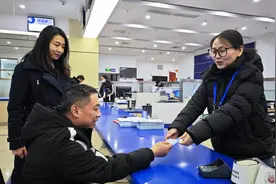 为民惠民！成都简阳：“同号换卡”少跑路 “温暖人社”加速度图片