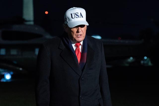 乌克兰割地几成定局，泽连斯基还想全身而退，就差一次全国公投