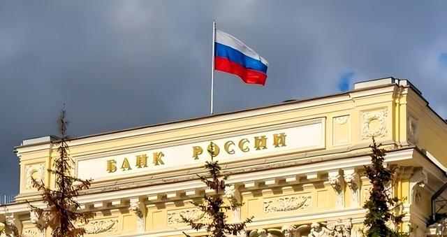 一次又一次触发战争引线，为什么每次世界大战，都要闪击波兰？