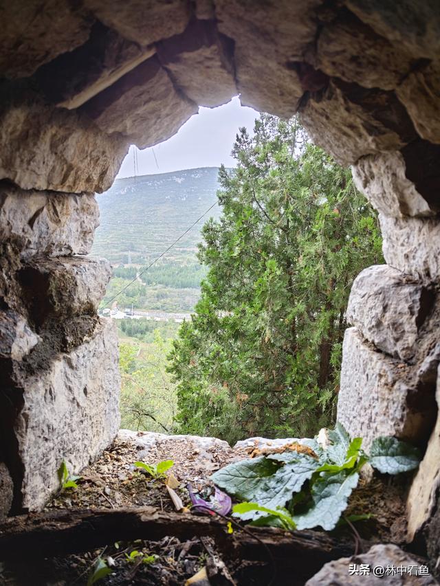 安阳许家沟二龙山，一座建在峭壁上的宫殿，布局精妙，别有洞天