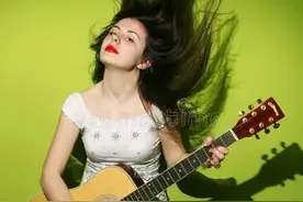 带你了解单依纯图片