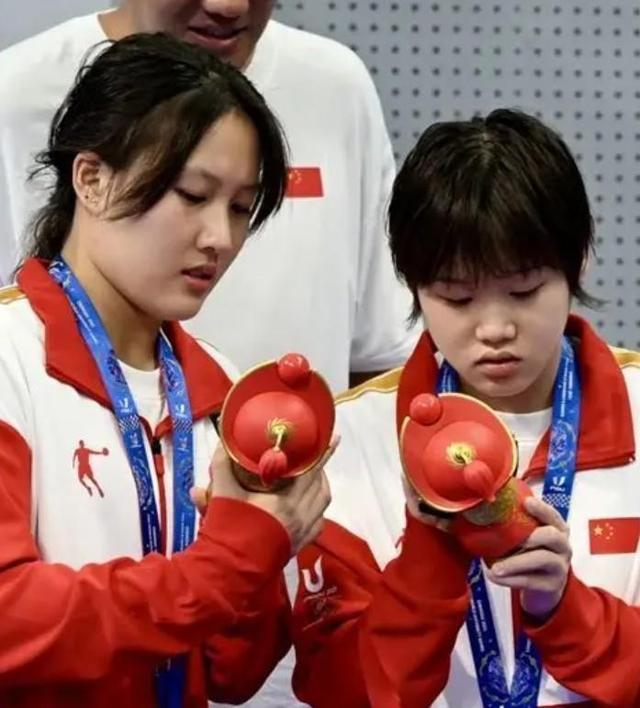 12岁拿全国冠军，17岁站上奥运之巅，21岁她在全运会泪洒跳台