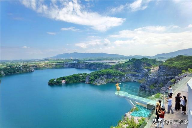 国庆假期，佛山三水南山最热门，因为有一对网红姊妹景区