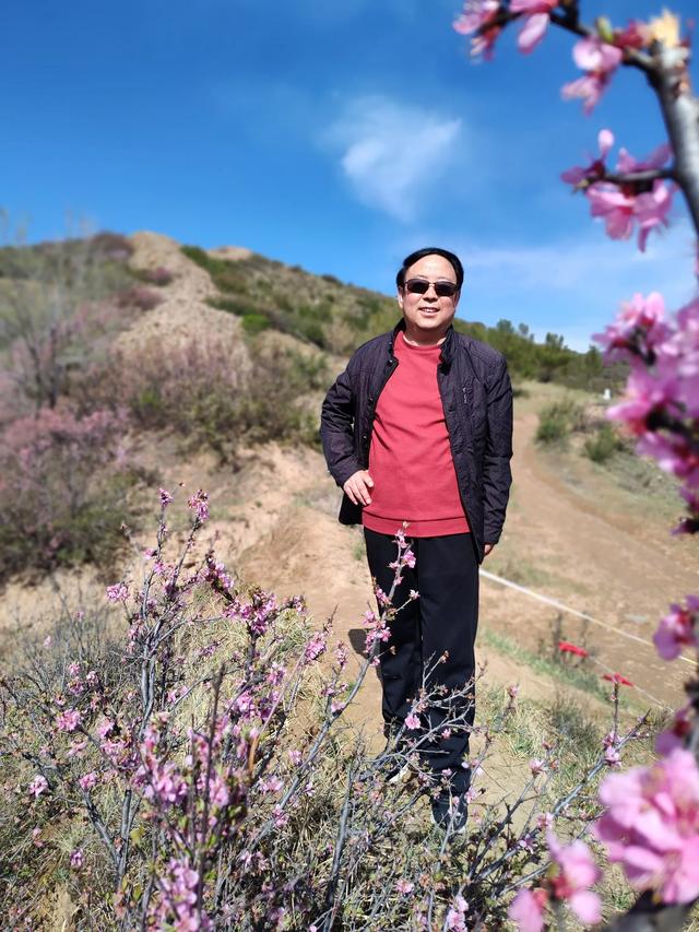 宣化红一师战友军嫂青边口长城赏花照片集