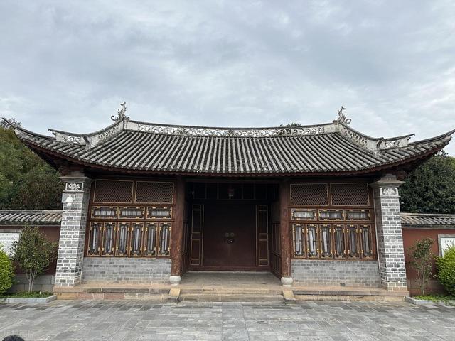 到云南游玩，去过这9个绝美古寺再离开吧！人气都超旺，祈福灵验