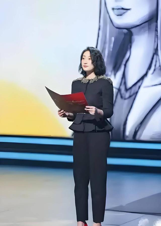 千亿掌门到打工人！宗馥莉创业失败被迫低头，娃哈哈商标永远失去