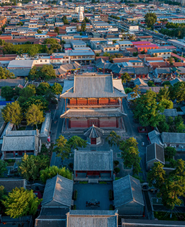 这座不起眼的小县城	，距离北京88公里，古建珍贵程度不输山西
