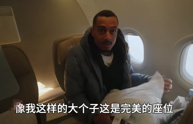 法国小伙第一次来中国旅行震惊不已，直呼自己来到了“假中国”！
