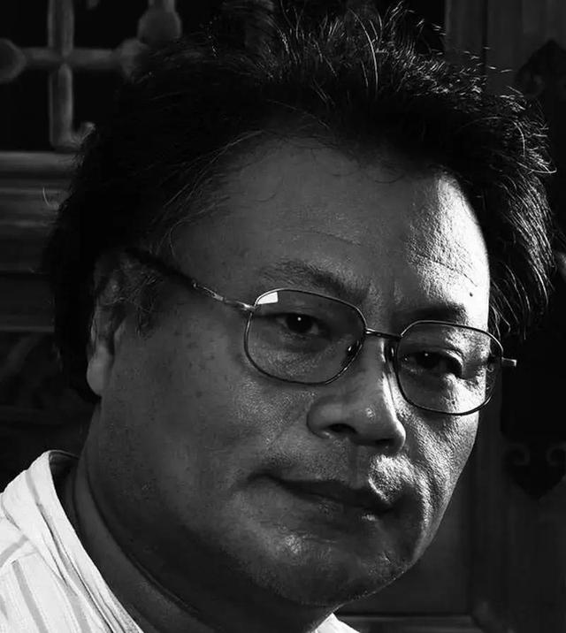 荣宝斋重磅推出杨若云大金袍画册——工笔花鸟藏尽自然灵秀