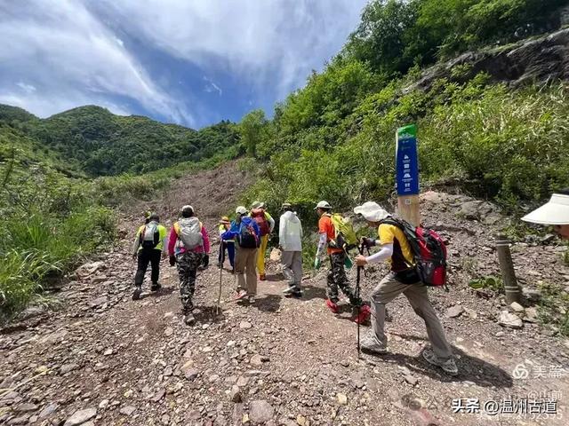 走浙江三县市交界的千年古道,赏亿年奇石美女峰!