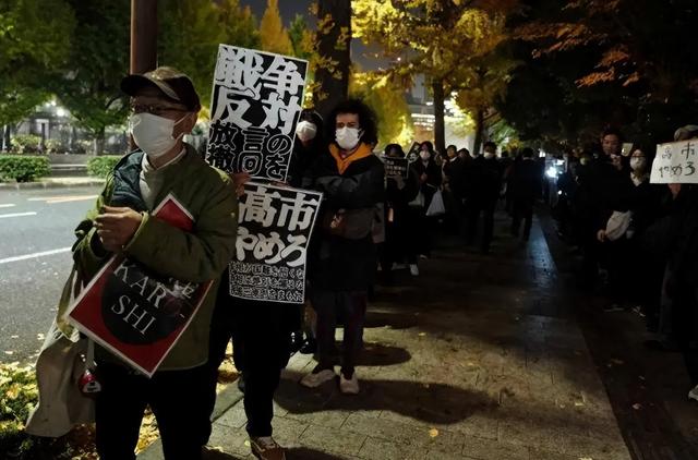 特朗普刚挂电话，高市早苗通告全球，中方出兵条件已确认