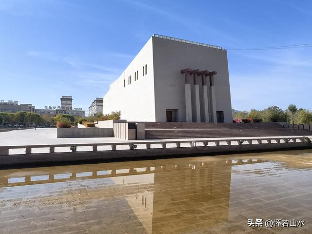 2025环南疆沙漠铁路背包自由行日记(1)——从乌鲁木齐到若羌