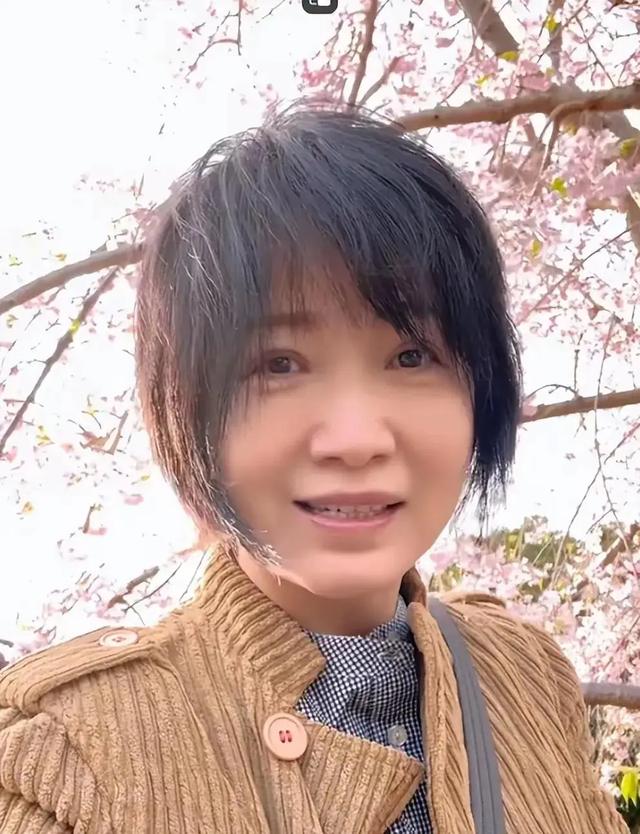 她5次上春晚，被恩师骗怀孕，自杀未遂不幸流产，57岁却依旧单身