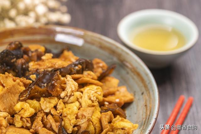 揭秘醋溜木须：这道菜用的到底是什么肉？