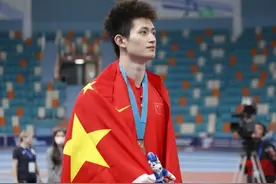 中国跳远新星——张溟鲲图片