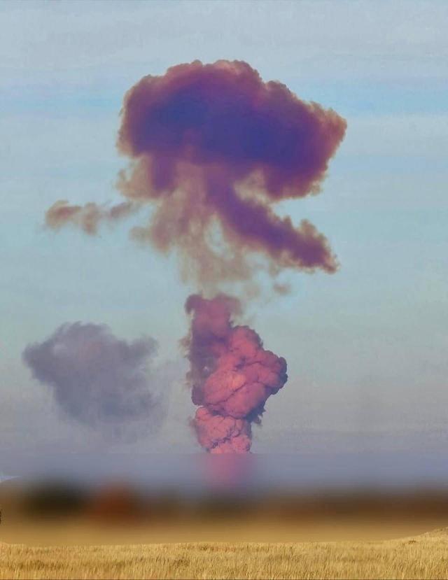 轰隆一声巨响，核导弹爆炸，俄军再次让普京失望	，对美国底牌没了