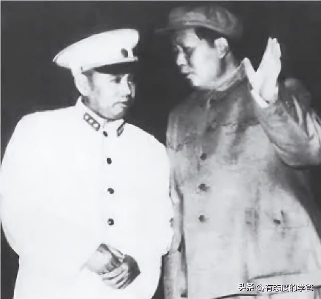 毛主席最喜爱的将领是谁？四位开国上将霸榜，旋风司令排第一