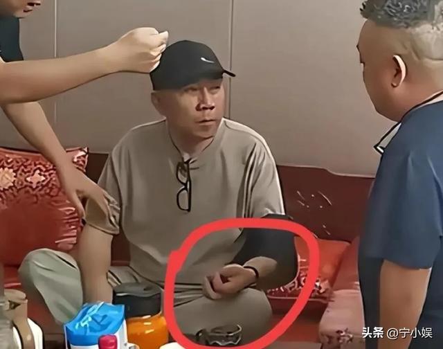 不知廉耻!杨少华头七刚过,被曝发妻小三同住的杨议竟更理直气壮