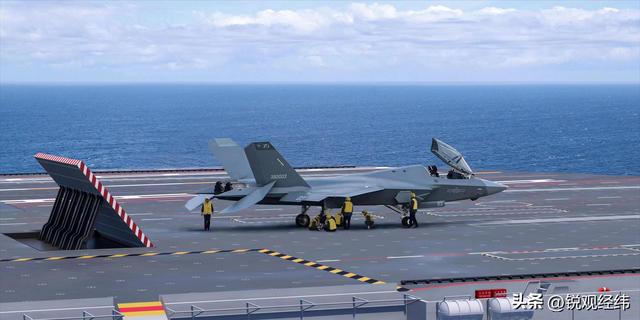 袭扰辽宁舰被双杀，歼-15雷达照射日本F-15！日本半夜紧急抗议