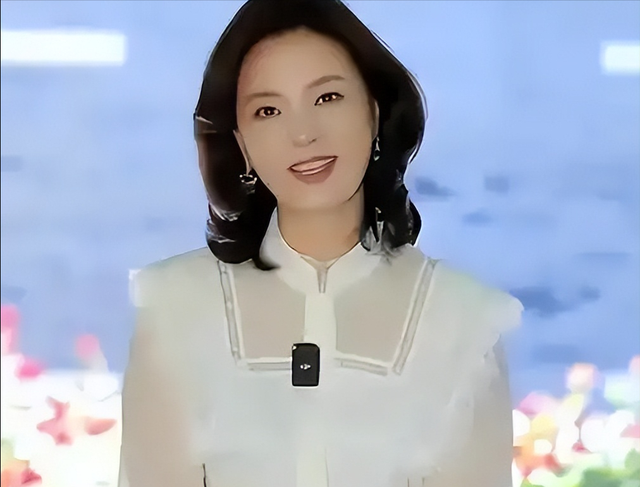 一石激起千层浪！释永信刚被查，央视名嘴刘芳菲也受牵连