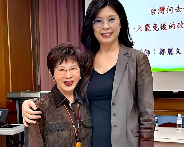 郑丽文呼吁大陆，共同对付民进党	，若无大陆相助，很难下架民进党