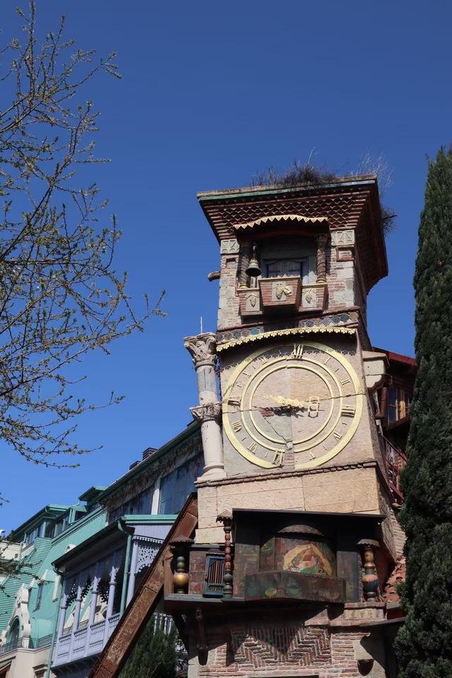 一座绝美免签国，直飞落地，消费低，交通便利，机场公交直达市区