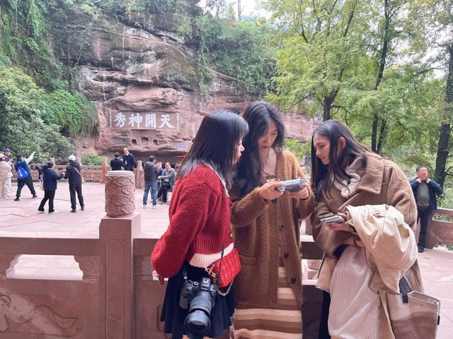 12位小红书博主挖到黄山秋日宝藏！9大私藏站点美到跺脚 | 皖美秋日